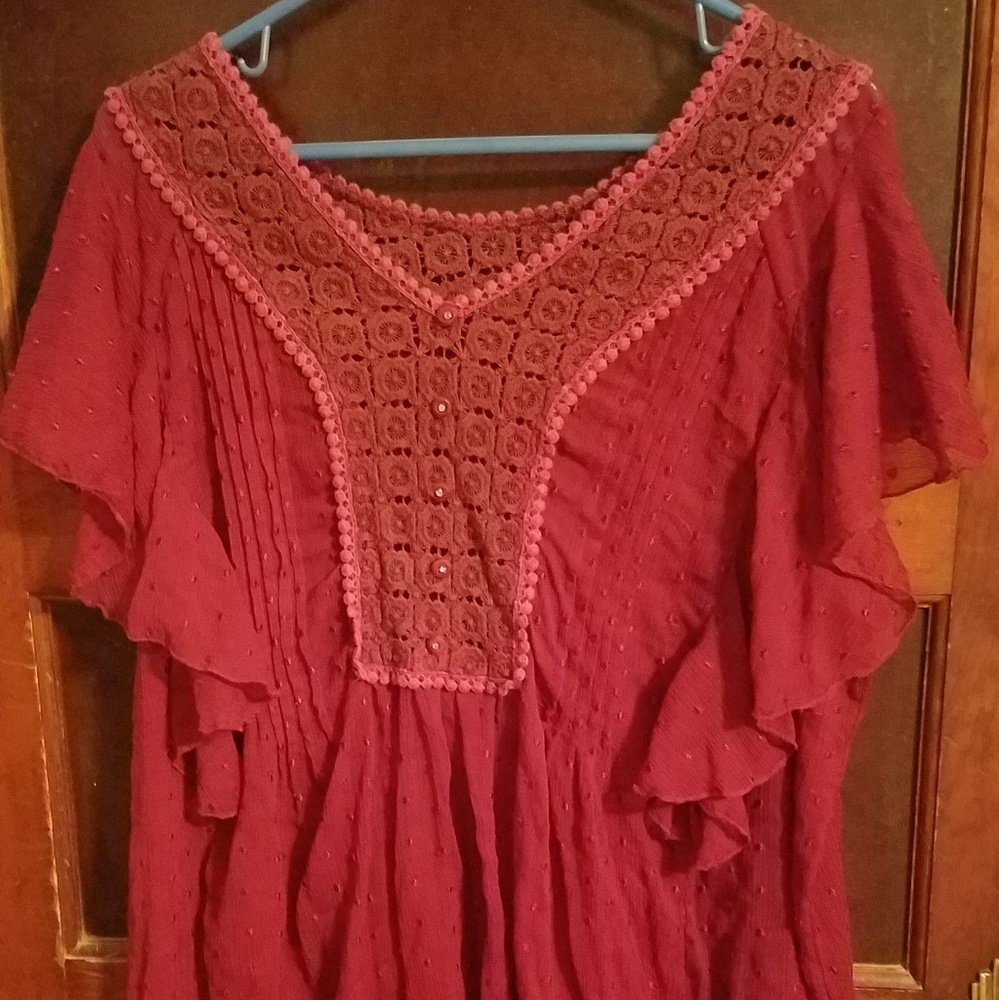 Burgandy top